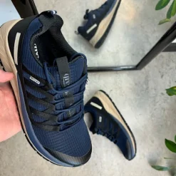 Mørkeblå vandtæt sko fra Green Comfort med masser af svangstøtte