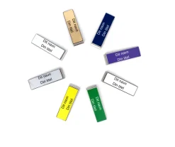 Navneskilt med militærklemme