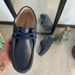 Navy skindsko med gængesål og svangstøtte