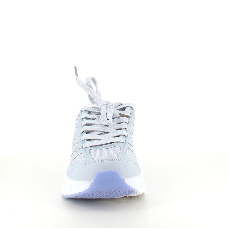 Åndbar, lysegrå sportssko fra Endurance