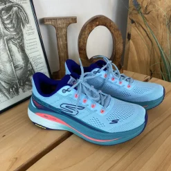 Åndbar MaxChusion sko fra Skechers