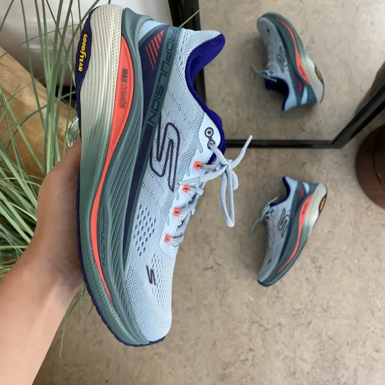 Åndbar MaxChusion sko fra Skechers