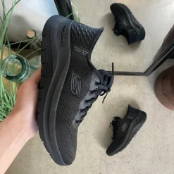 Åndbar Skechers slip-ins sko med god svangstøtte