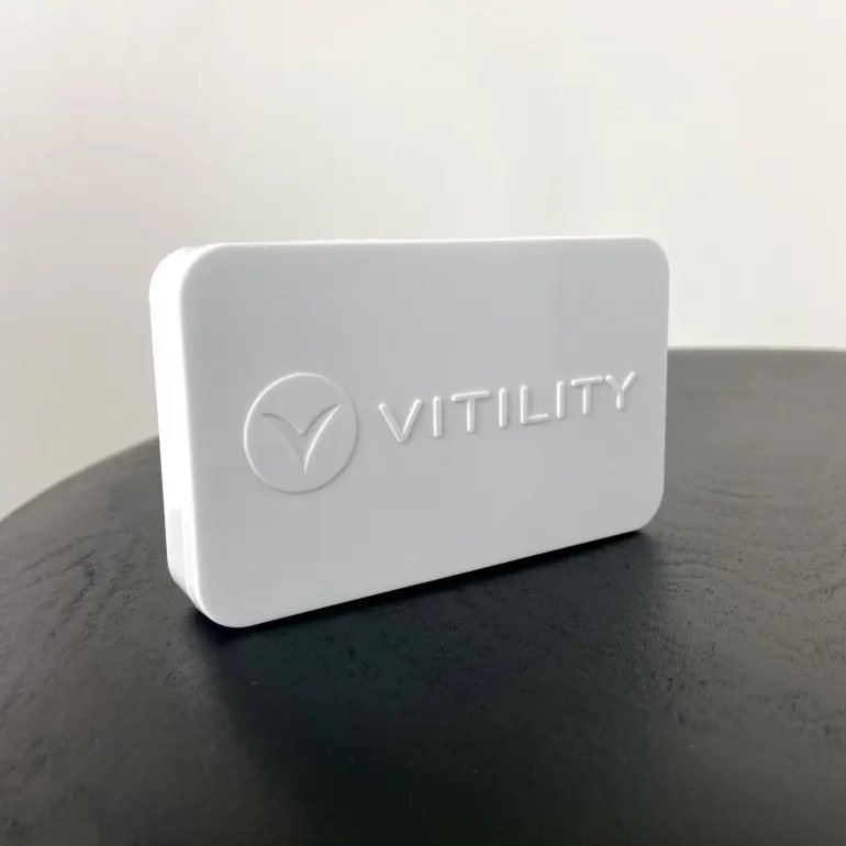 Pilleæske med huske app til telefonen.