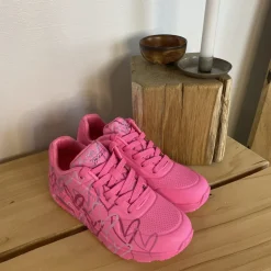 Pink hjerte sko fra Skechers