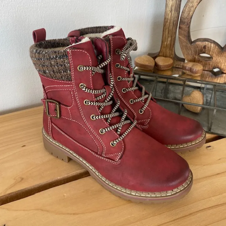 Rød damestøvle med snørebånd, lynlås og varmt for – dekorativ spænde og TPR-sål