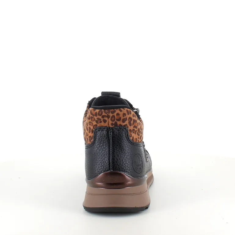 Rieker Step-in støvle med flotte detaljer