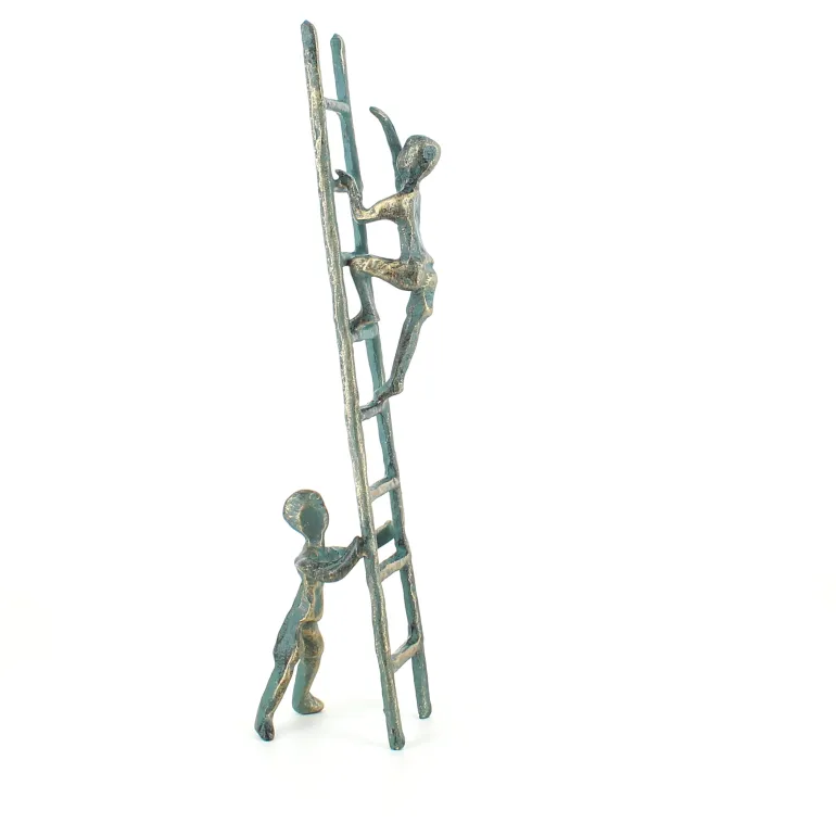 Sammen kan vi nå alt, jernfigur 25cm Bronzefarvet