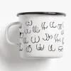Sjov emaljekop med humoristisk numse-print – perfekt gaveidé