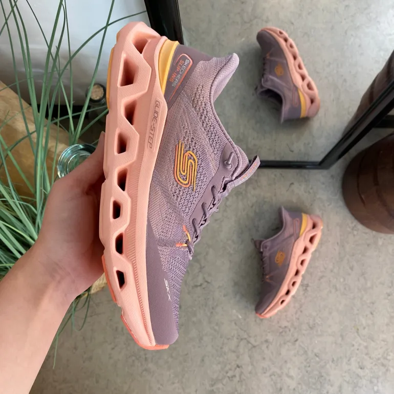 Skechers slip-in med masser af komfort