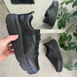 Skechers Work i sort skind med max cushioning såler