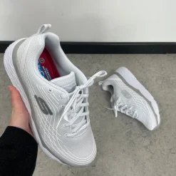Skechers Work med max cushioning såler i hvid