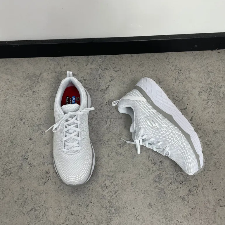 Skechers Work med max cushioning såler i hvid