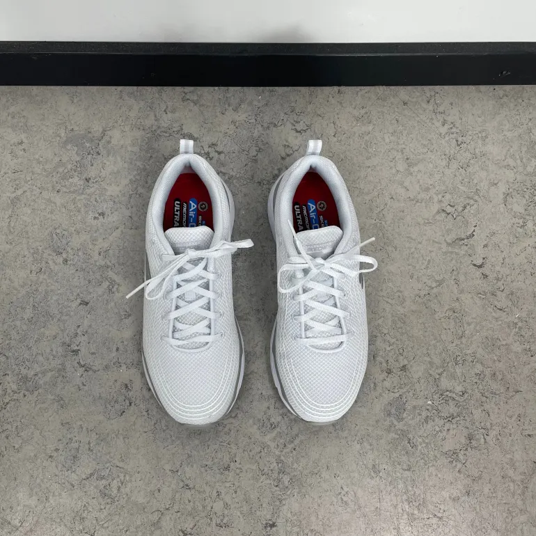 Skechers Work med max cushioning såler i hvid