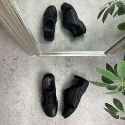 Skind gåsko fra Green Comfort med elastik snørre og god svangstøtte