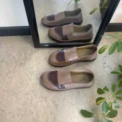 Slip on sko i skind med ultra fleksibel ydersål