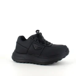 Sort damesko i blød PU med snørebånd og dekorative syninger – komfortabel hverdagssko