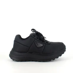 Sort damesko i blød PU med snørebånd og dekorative syninger – komfortabel hverdagssko