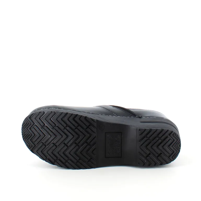 Sort fleksibel Sanita-træsko med hælkappe.