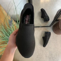 Sort herre slip-in sko fra Skechers