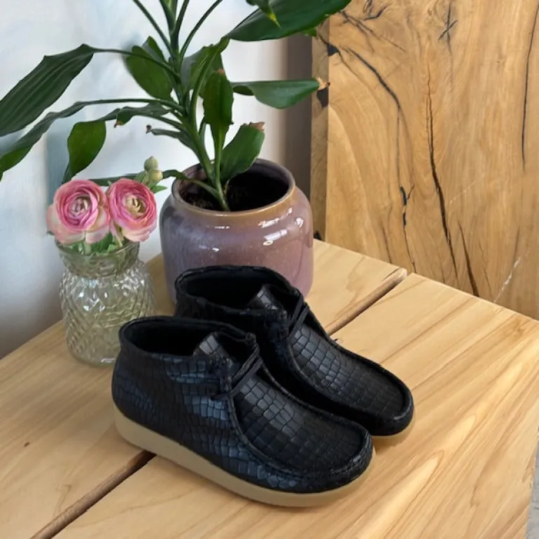 Sort krokodillemønstret støvlet i skind fra Nature