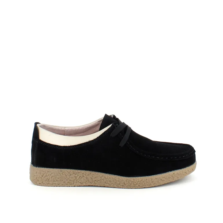 Sort ruskindssko med rågummisål