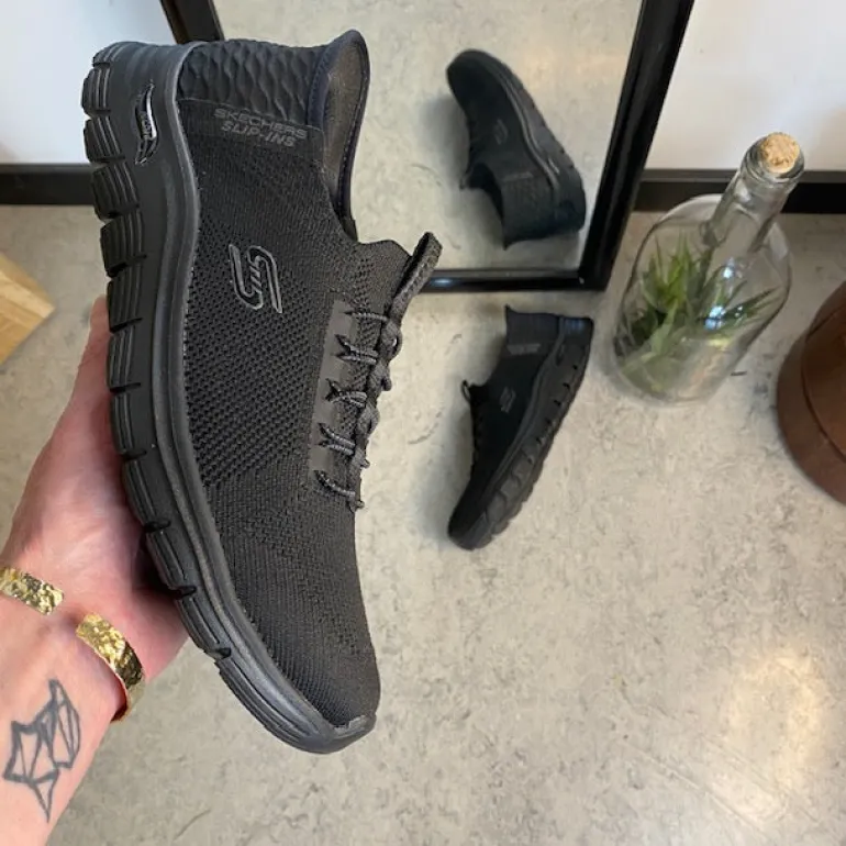 Sort Skechers slip-ins med svangstøtte