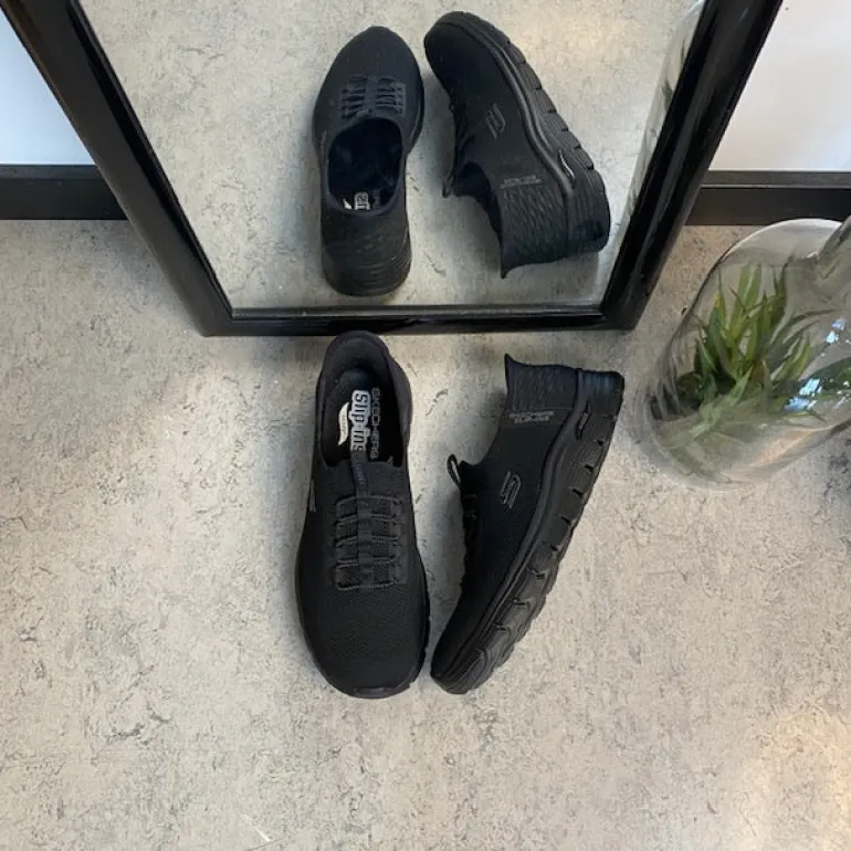Sort Skechers slip-ins med svangstøtte