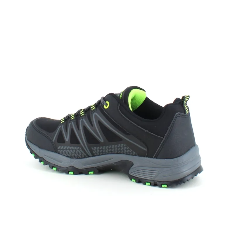 Sort sko med overdel i eftergiveligt softshell med limegrønne detaljer