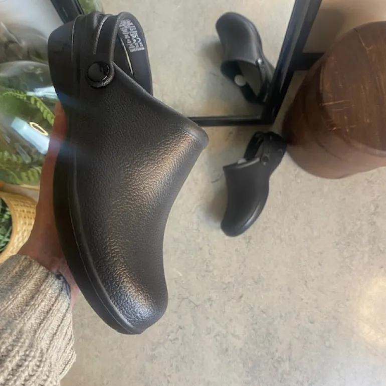 Sort skridsikker clog træsko