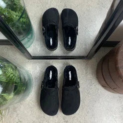 Sort Slip on hjemmesko