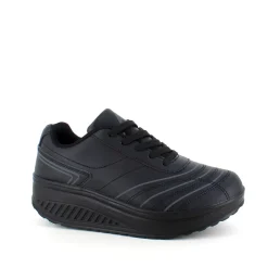 Sort sportssko med svangstøtte og gængesål.