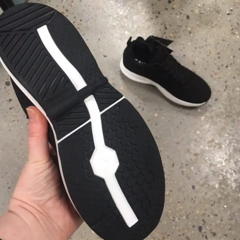 Strikket Gaitline i sort med hvid bund