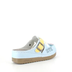 Træsko med print og citat