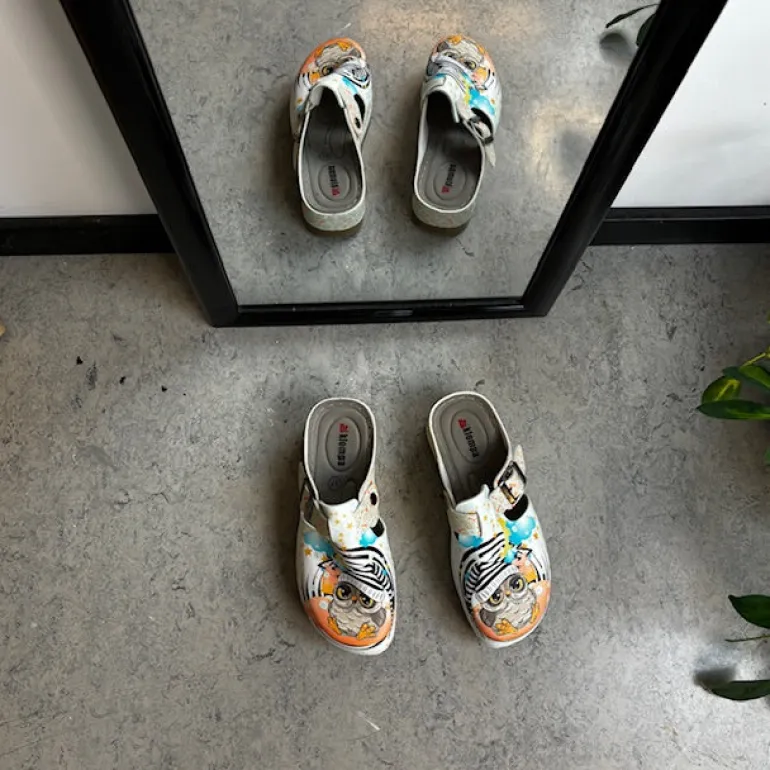 Træsko med ugle print