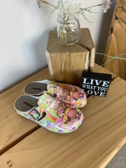 Træsko med ugleprint