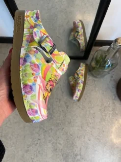 Træsko med ugleprint