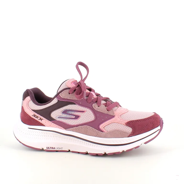 Ultra let sko fra Skechers ned nasser af stødabsorbering