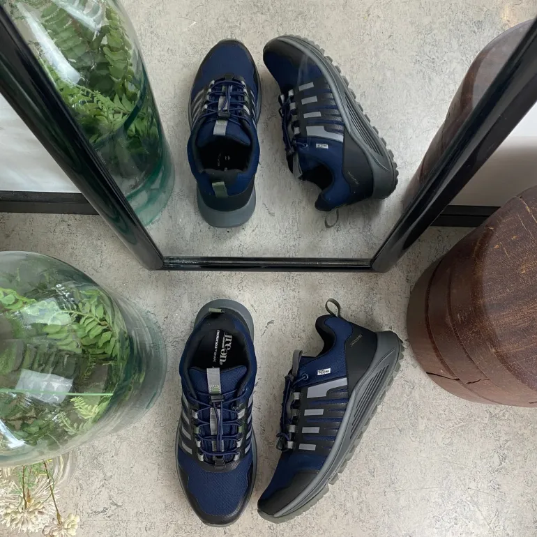 Vandtæt herre vandresko i navy fra Green Comfort