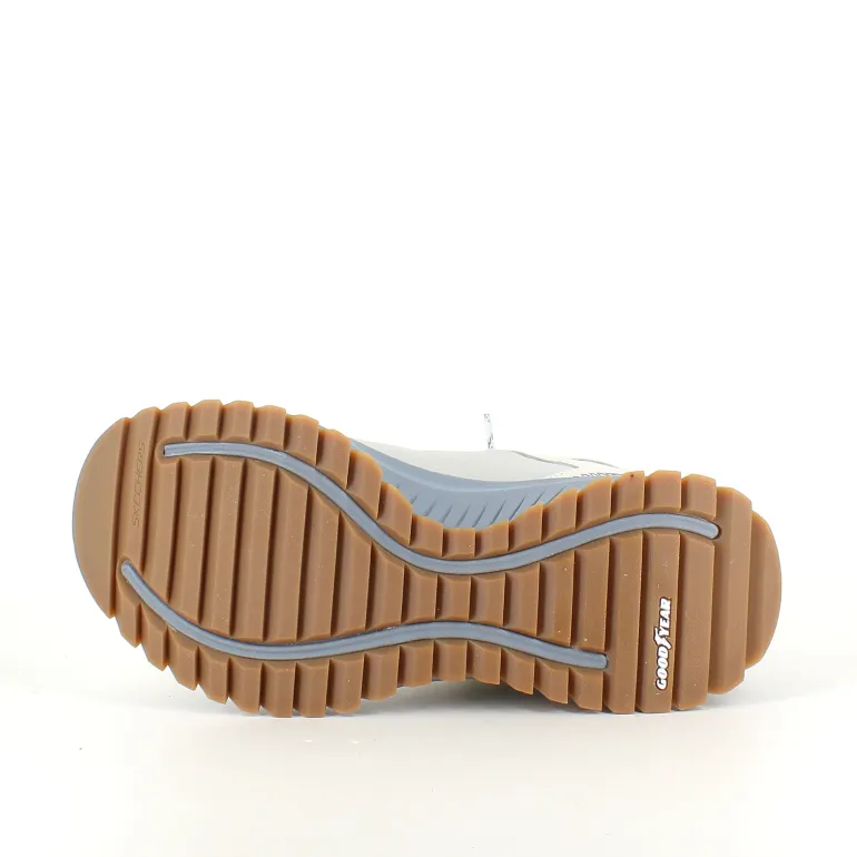 Vandtæt støvle fra Skechers med god svangstøtte.