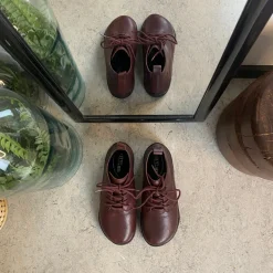 Vinrød barefodssko fra Green Comfort