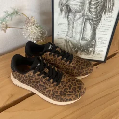 Woden ruskindssko med Leo print